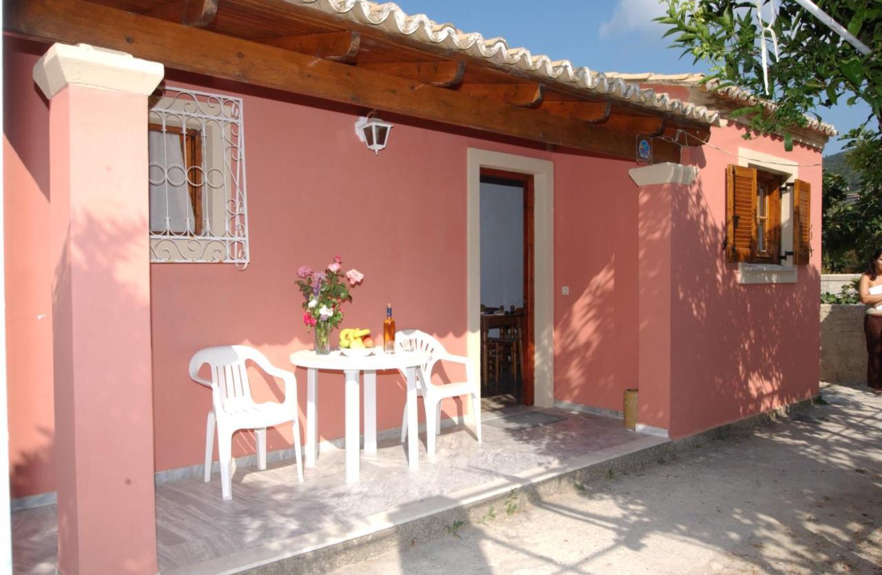 Amalia Cottages Agios Gordios  Buitenkant foto