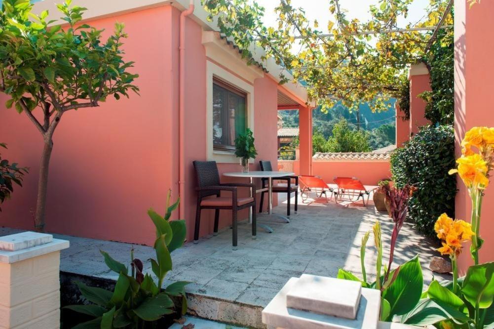 Amalia Cottages Agios Gordios  Buitenkant foto